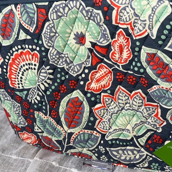 Vera Bradley Nomadic Floral Design Quilted Padded Laptop Sleeve Travel Case NWT - Picture 5 of 15
